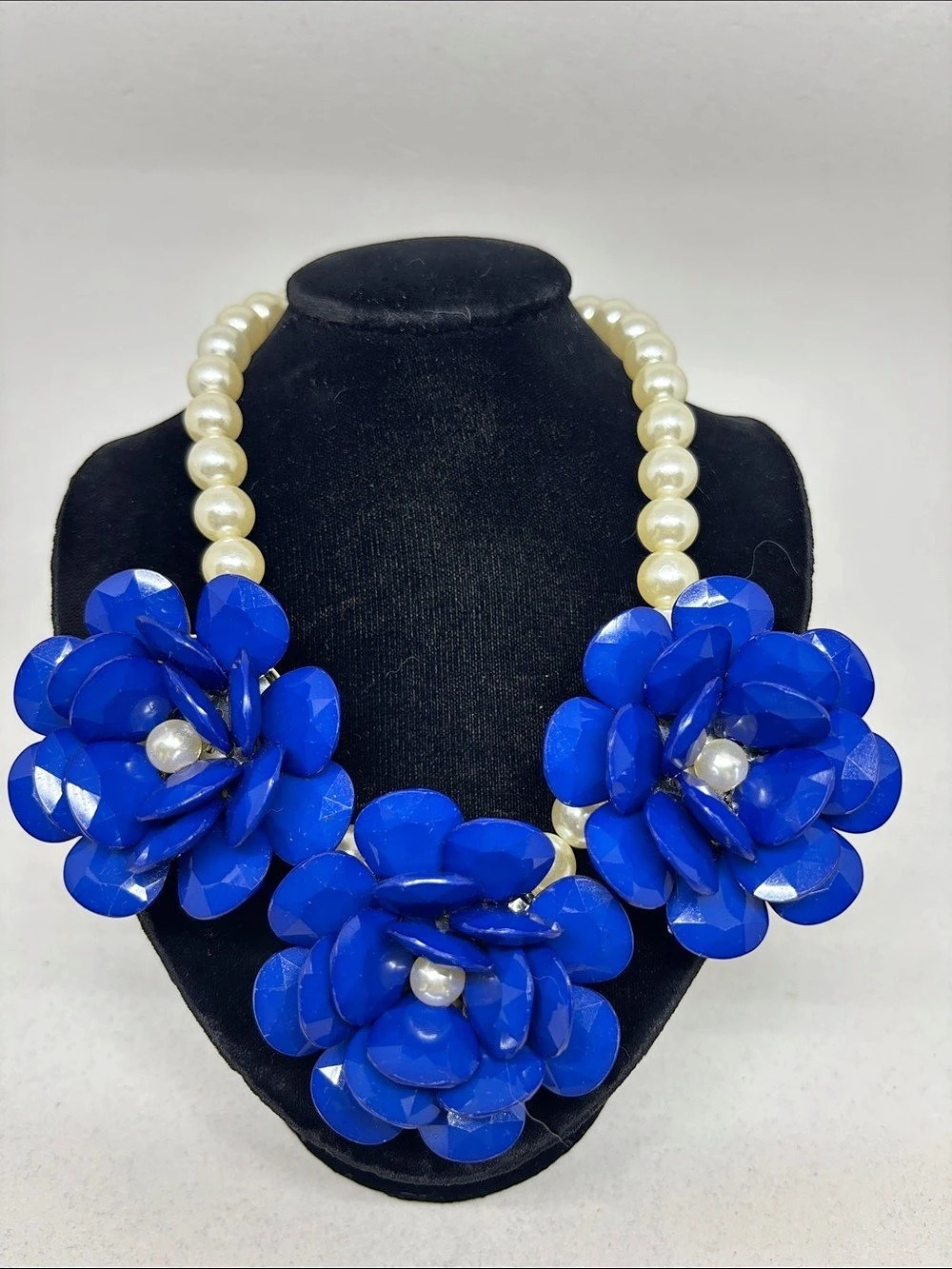 Bright Blue Resin Flower Statement Necklace